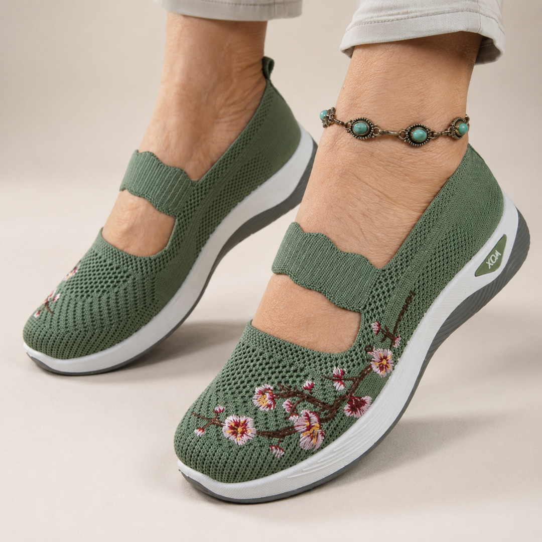 Donna Orthopedic Shoes, side profile view