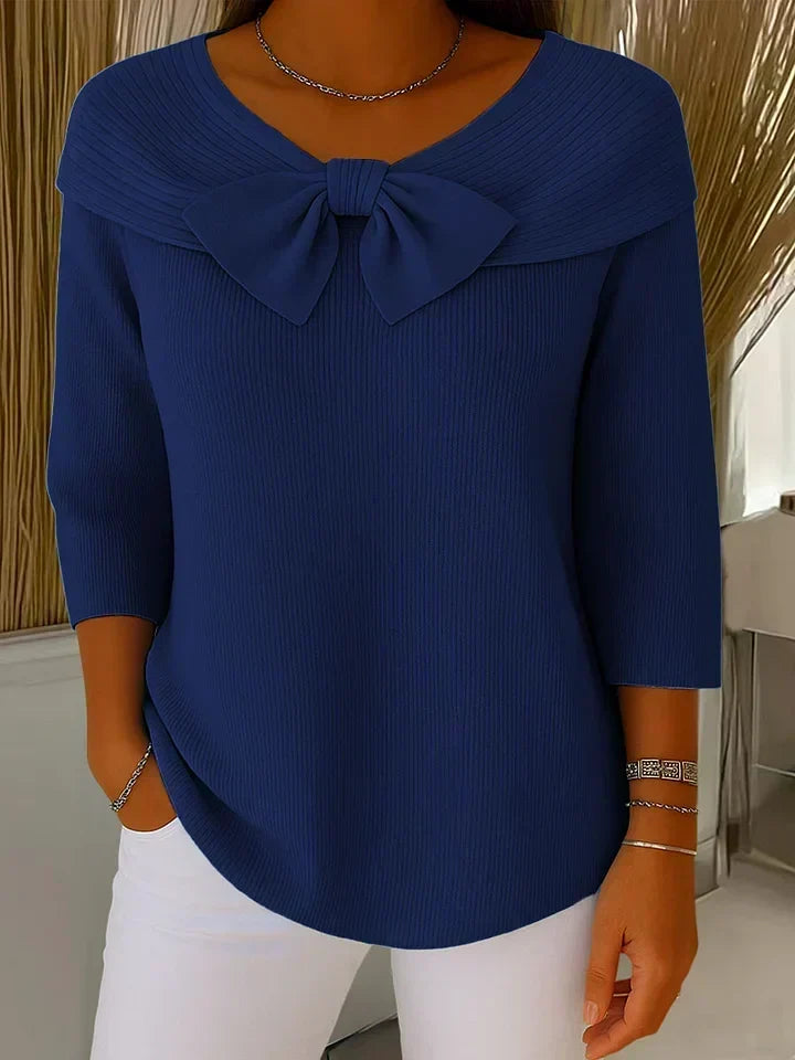 Geraldine sweater, close-up of round neckline detail