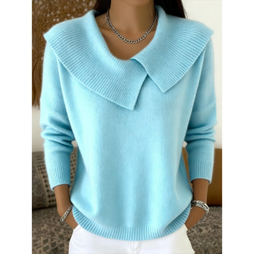 Bonnie soft knit sweater, close-up of folded collar detail